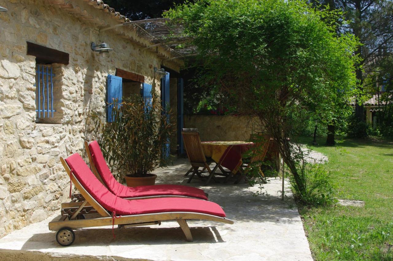 Bed and Breakfast La Luberonne Lourmarin Exterior foto
